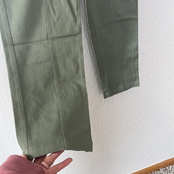 NWT Blu Pepper Crop Pant Button Olive size Medium - Picture 5 of 14